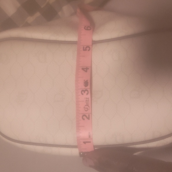 VINTAGE Christian Dior Honeycomb Drawstring Bucket Bag with Pouch White … - Picture 6 of 17